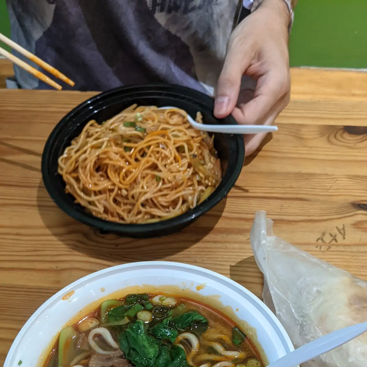 stewed beef noodles soup 小蔓牛肉面